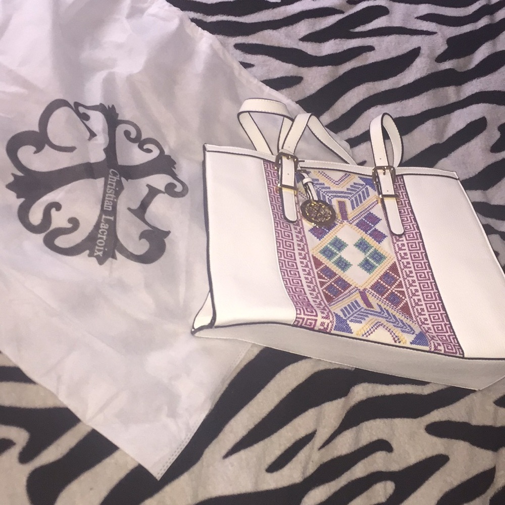 White tote